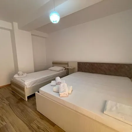 Joni's Sarandë