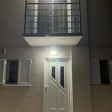 Joni's Casa vacanze Sarandë